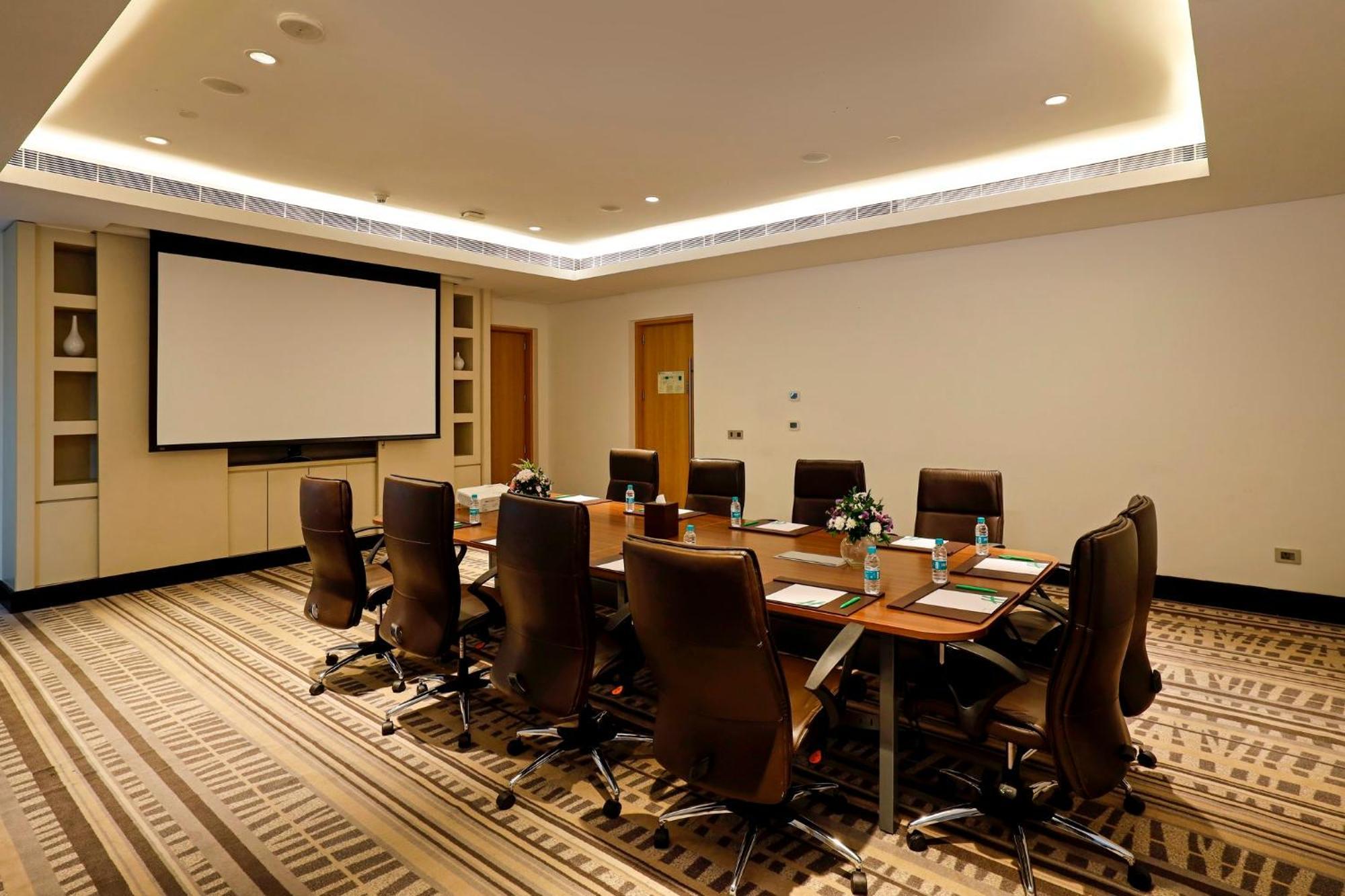 Hotel Omr It Expressway By Ihg